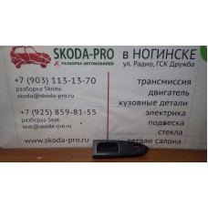 1T1867179C 1T1867371G передняя левая ручка двери кадди 