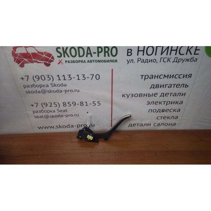 7L0723507D электронная педаль газа туарег